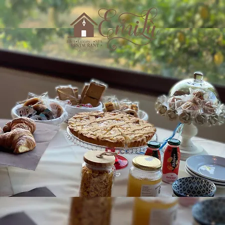 Emilu Bed and Breakfast *