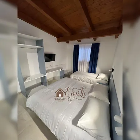 Emilu 3* Marina di Schiavonea